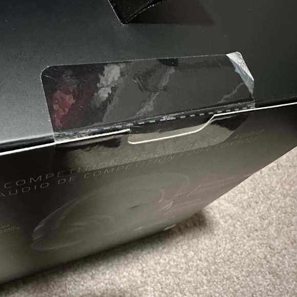 NEW Razer Kaira wireless headset. For XBox series X/S, Xbox One,windows 10PC - Picture 10 of 11